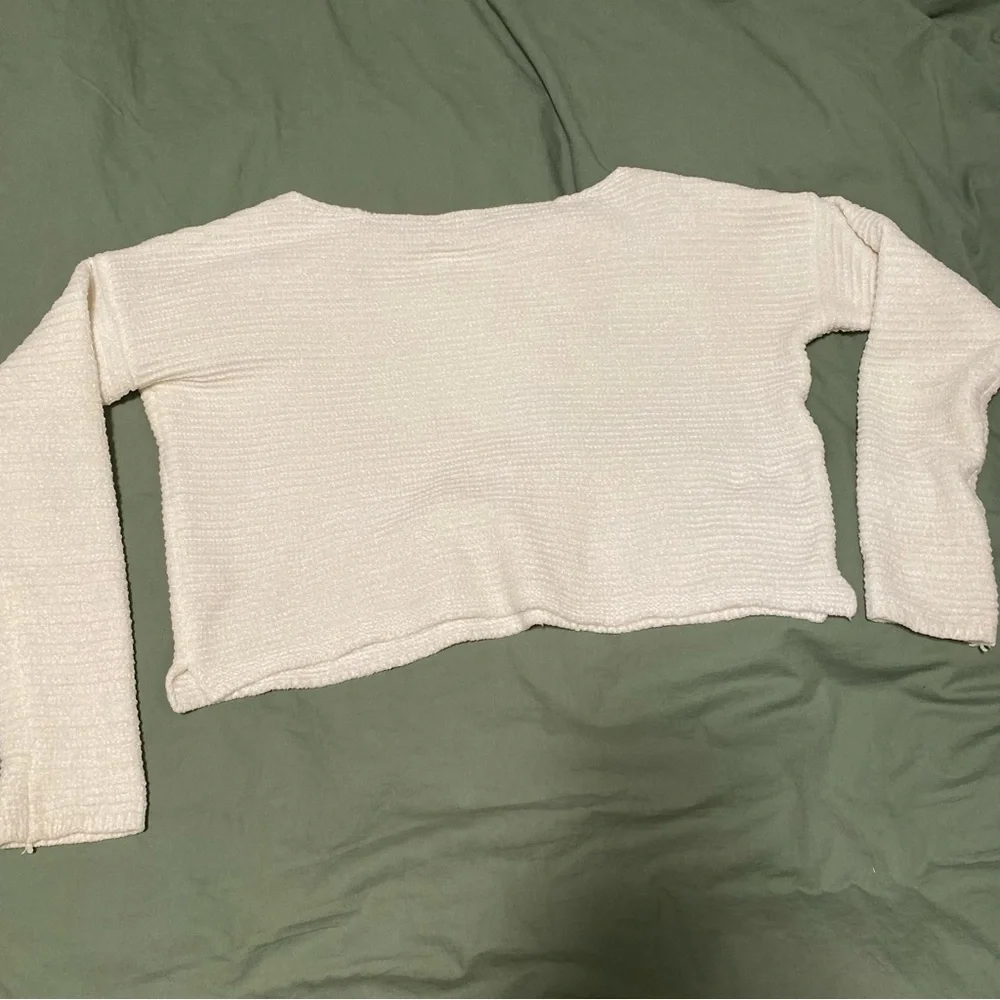 Cropped sweater - Picture 9 of 9